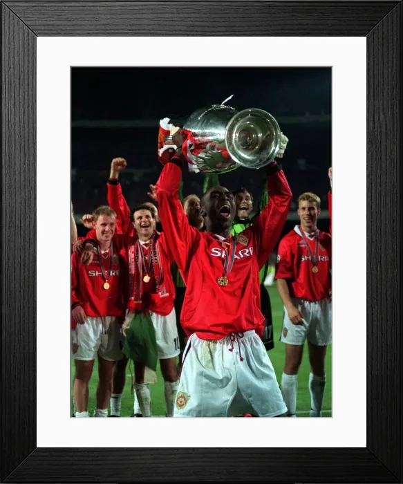 Framed Print : Manchester Uniteds Andy Cole May 1999 celebrates his teams victory over Bayern Framed Print : Manchester Uniteds Andy Cole May 1999 celebrates his teams victory over Bayern