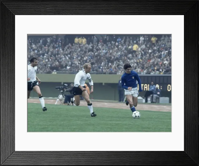 Framed Print : 1978 World Cup Second Round Group A match in Buenos Aires, Argentina Framed Print : 1978 World Cup Second Round Group A match in Buenos Aires, Argentina