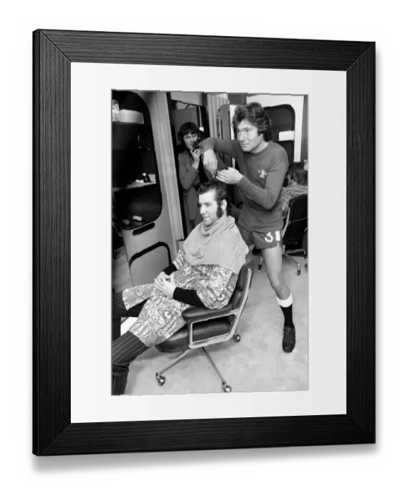 Framed Print : Football fan Vidal Sassoon made a solemn promise that if Chelsea reached the final of Framed Print : Football fan Vidal Sassoon made a solemn promise that if Chelsea reached the final of