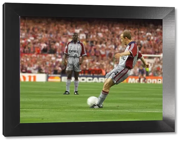 Mario Basler May 1999 scores first goal from a free Kick for Bayern during the 1999