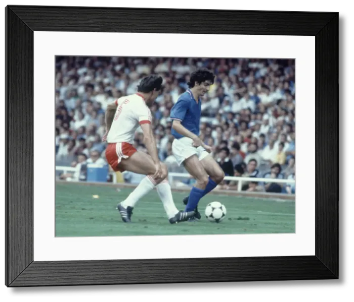 Framed Print : 1982 World Cup Semi Final in Barcelona, Spain. Poland 0 v Italy 2 Framed Print : 1982 World Cup Semi Final in Barcelona, Spain. Poland 0 v Italy 2