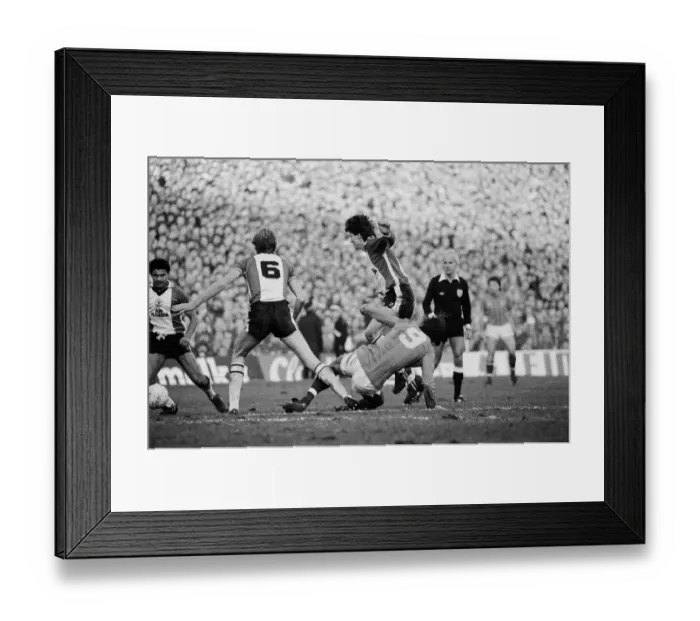 Framed Print : FA Cup 5th round tie. Portsmouth 0 v. Southampton 1. 29th January 1984 Framed Print : FA Cup 5th round tie. Portsmouth 0 v. Southampton 1. 29th January 1984