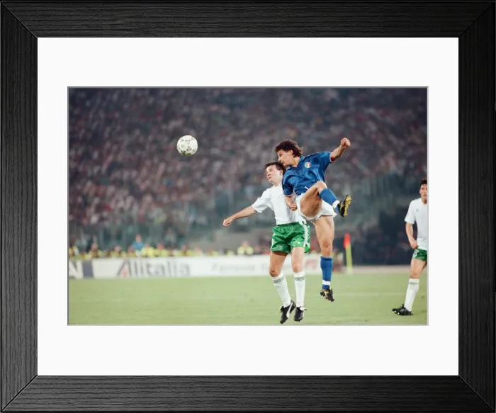 Framed Print : 1990 World Cup Quarter Final match in Rome, Italy. Italy 1 v Republic of Ireland 0 Framed Print : 1990 World Cup Quarter Final match in Rome, Italy. Italy 1 v Republic of Ireland 0