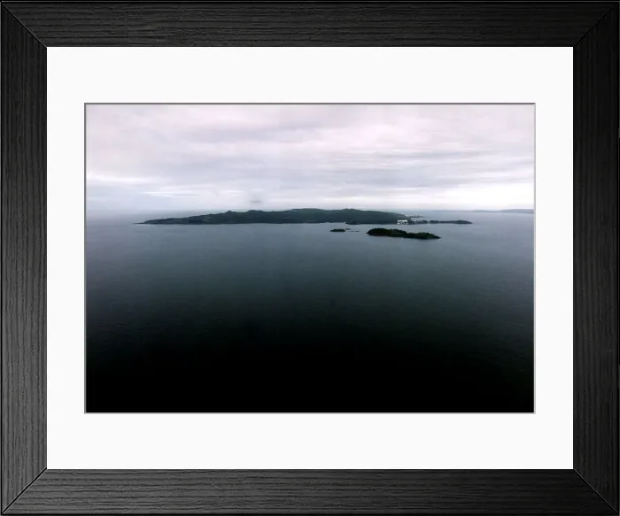Framed Print : Andrew Martin Castaway island on which he lives 100 miles off the coast of Queensland Framed Print : Andrew Martin Castaway island on which he lives 100 miles off the coast of Queensland