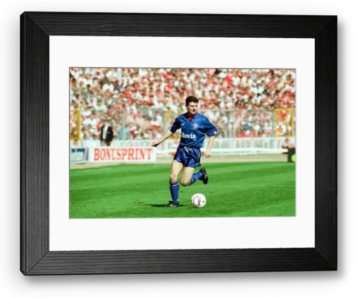 Framed Print : Littlewoods Cup Final. Nottingham Forest 1 v. Oldham Athletic 0. Denis Irwin Framed Print : Littlewoods Cup Final. Nottingham Forest 1 v. Oldham Athletic 0. Denis Irwin