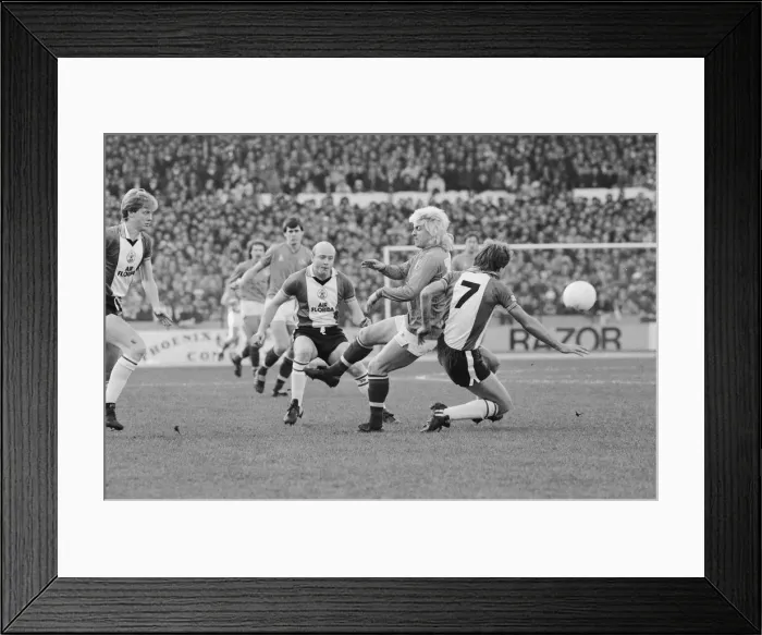 Framed Print : FA Cup 5th round tie. Portsmouth 0 v. Southampton 1. 29th January 1984 Framed Print : FA Cup 5th round tie. Portsmouth 0 v. Southampton 1. 29th January 1984