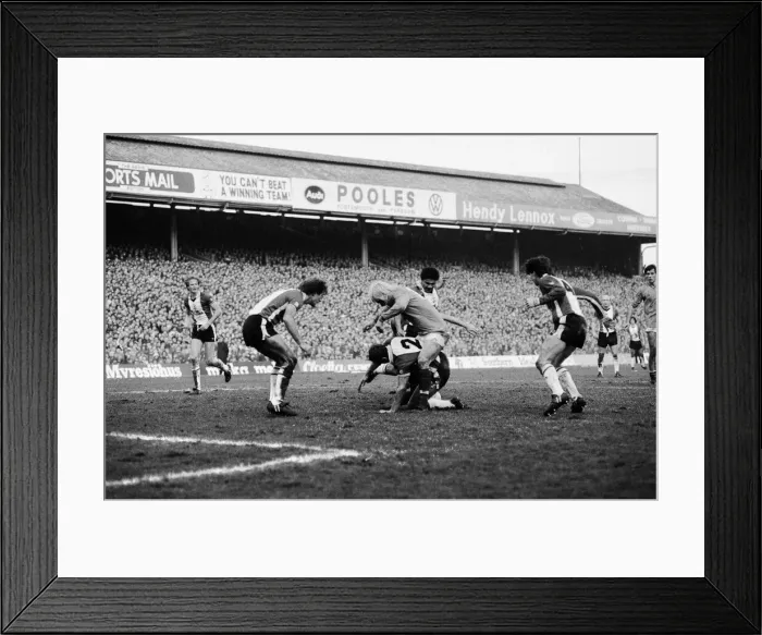 Framed Print : FA Cup 5th round tie. Portsmouth 0 v. Southampton 1. 29th January 1984 Framed Print : FA Cup 5th round tie. Portsmouth 0 v. Southampton 1. 29th January 1984