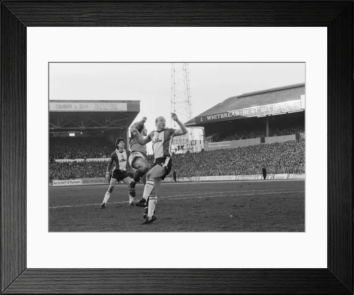 Framed Print : FA Cup 5th round tie. Portsmouth 0 v. Southampton 1. 29th January 1984 Framed Print : FA Cup 5th round tie. Portsmouth 0 v. Southampton 1. 29th January 1984