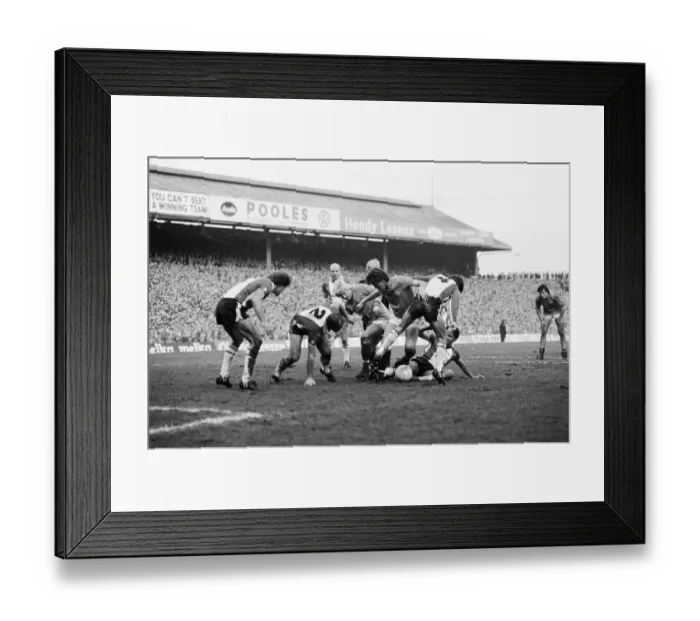 Framed Print : FA Cup 5th round tie. Portsmouth 0 v. Southampton 1. 29th January 1984