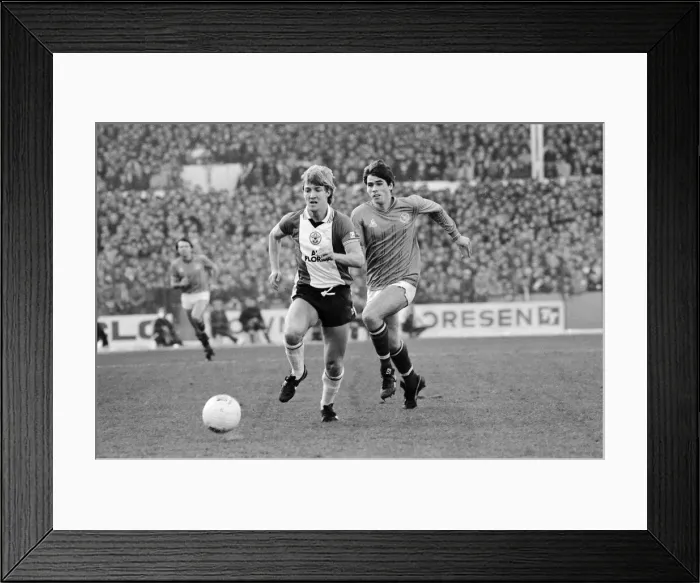 Framed Print : FA Cup 5th round tie. Portsmouth 0 v. Southampton 1. Steve Moran Framed Print : FA Cup 5th round tie. Portsmouth 0 v. Southampton 1. Steve Moran