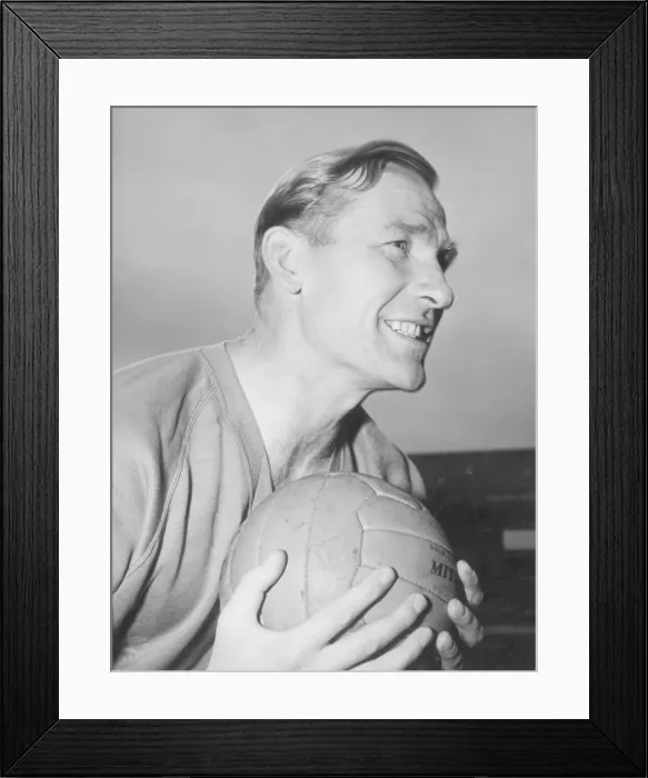 Framed Print : Manchester City goal keeper Bert Trautmann Circa 1960 Framed Print : Manchester City goal keeper Bert Trautmann Circa 1960