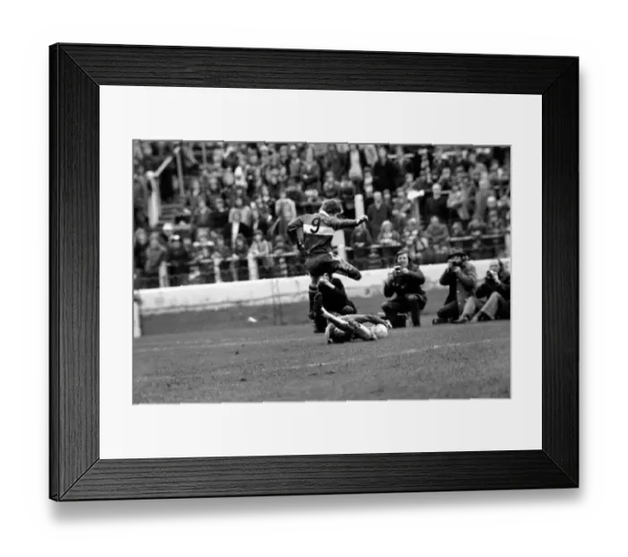 Framed Print : Football: Chelsea F. C. vs. Middlesboro F. C. March 1975 75-01595-005 Framed Print : Football: Chelsea F. C. vs. Middlesboro F. C. March 1975 75-01595-005