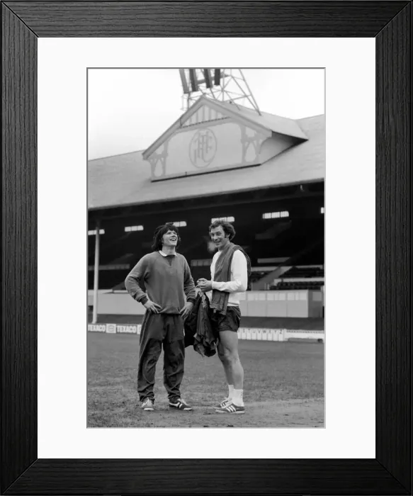 Framed Print : Tottenham Hotspur F. C. : Tottenham Hotspur Manager Terry Neill with Skipper Steve Perryman