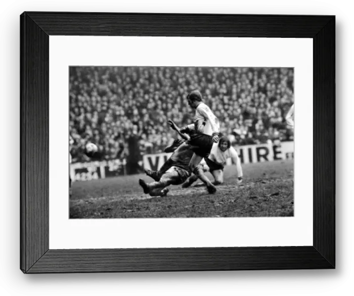 Framed Print : Football: West Ham F. C. v. Burnley. West Ham (2) v. Burnley (1). March 1975 75-01466-083