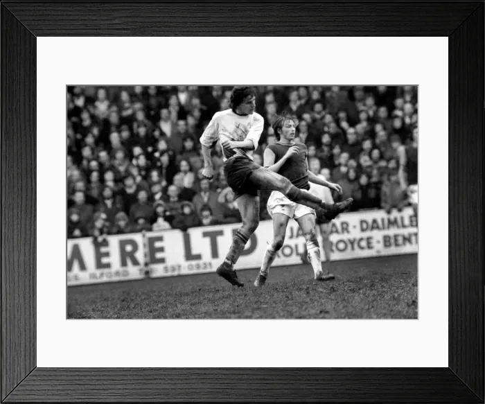 Framed Print : Football: West Ham F. C. v. Burnley. West Ham (2) v. Burnley (1). March 1975 75-01466-034