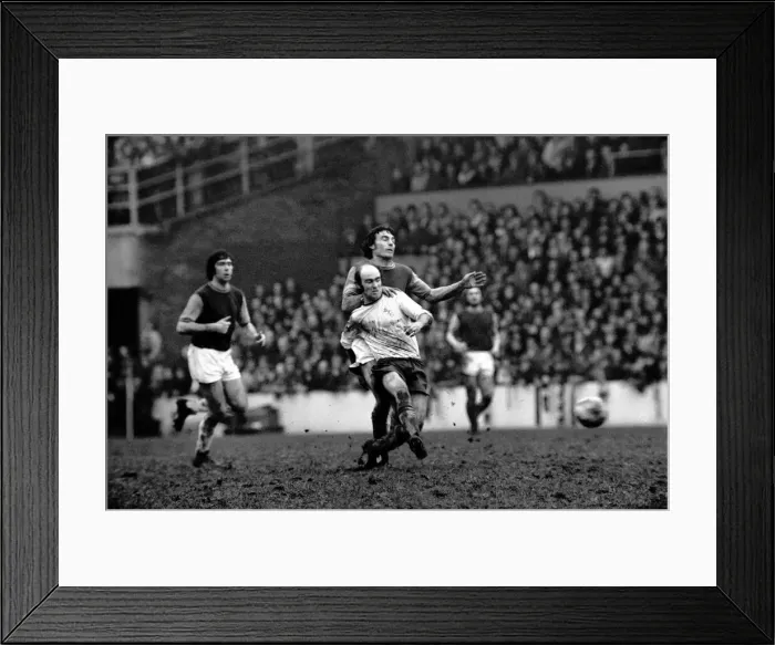 Framed Print : Football: West Ham F. C. v. Burnley. West Ham (2) v. Burnley (1). March 1975 75-01466-044 Framed Print : Football: West Ham F. C. v. Burnley. West Ham (2) v. Burnley (1). March 1975 75-01466-044