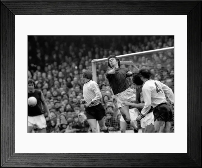 Framed Print : Football: West Ham F. C. v. Burnley. West Ham (2) v. Burnley (1). March 1975 75-01466-027 Framed Print : Football: West Ham F. C. v. Burnley. West Ham (2) v. Burnley (1). March 1975 75-01466-027
