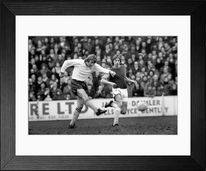 Framed Print : Football: West Ham F. C. v. Burnley. West Ham (2) v. Burnley (1). March 1975 75-01466-028 Framed Print : Football: West Ham F. C. v. Burnley. West Ham (2) v. Burnley (1). March 1975 75-01466-028