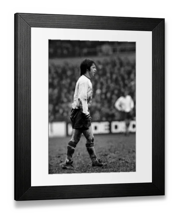 Framed Print : Football: West Ham F. C. v. Burnley. West Ham (2) v. Burnley (1). March 1975 75-01466-035