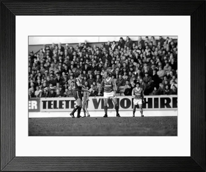 Framed Print : Sport: Football: Nottingham Forest v. Everton. Action from the match Framed Print : Sport: Football: Nottingham Forest v. Everton. Action from the match