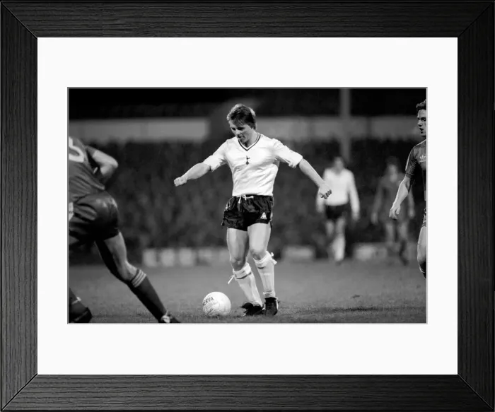 Framed Print : Sport: Football: F. A Cup: 3rd Round Replay: Tottenham Hotspur (3) v