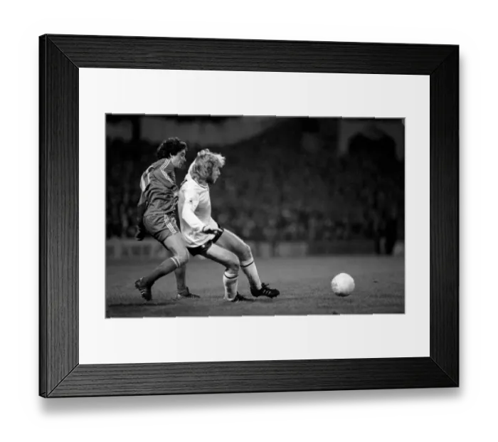 Framed Print : Sport: Football: F. A Cup: 3rd Round Replay: Tottenham Hotspur (3) v Framed Print : Sport: Football: F. A Cup: 3rd Round Replay: Tottenham Hotspur (3) v