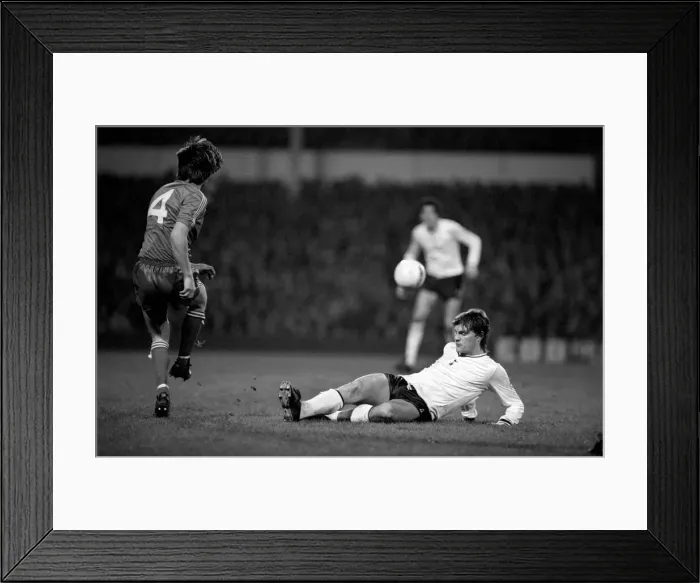 Framed Print : Sport: Football: F. A Cup: 3rd Round Replay: Tottenham Hotspur (3) v Framed Print : Sport: Football: F. A Cup: 3rd Round Replay: Tottenham Hotspur (3) v