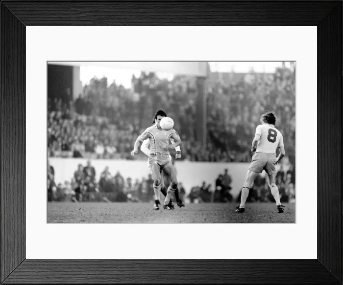 Framed Print : Sport: Football: Arsenal vs. Coventry. Action from the match. February 1981 81-00516-038