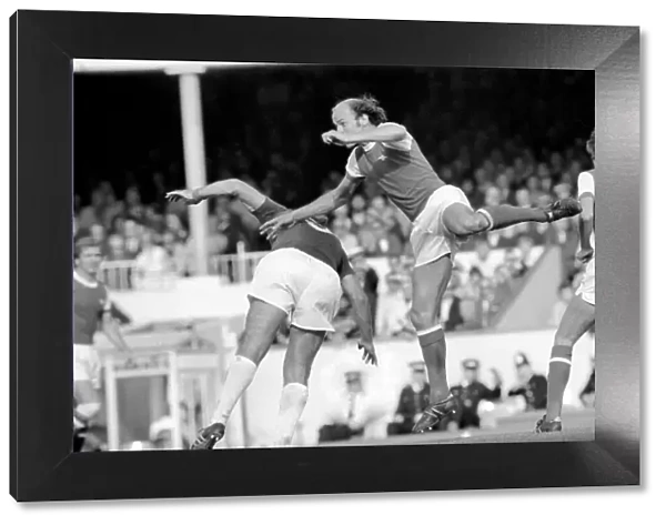 Sport  /  Football: Arsenal v. Everton. September 1975 75-04968-012