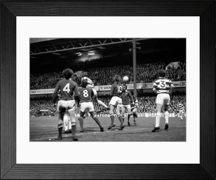 Framed Print : Football: Queens Park Rangers (1) vs. Chelsea F. C. (0). March 1975 75-01518-022 Framed Print : Football: Queens Park Rangers (1) vs. Chelsea F. C. (0). March 1975 75-01518-022