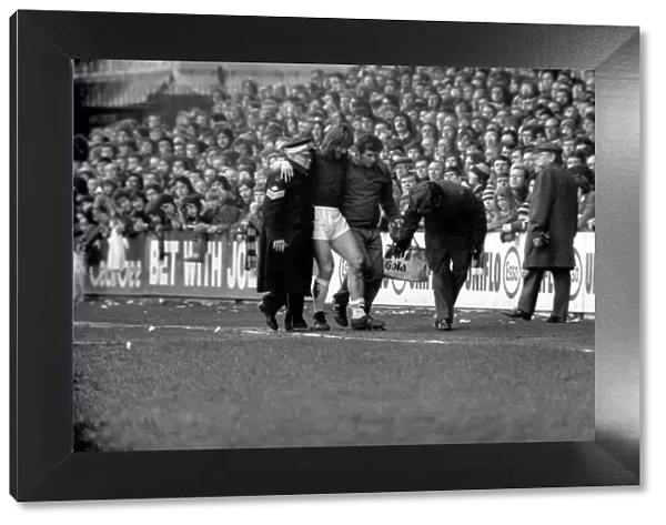 Football: West Ham vs. Burnley F. C. March 1975 75-01462-042