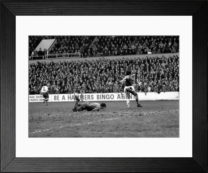 Framed Print : Football: West Ham vs. Burnley F. C. March 1975 75-01462-018 Framed Print : Football: West Ham vs. Burnley F. C. March 1975 75-01462-018
