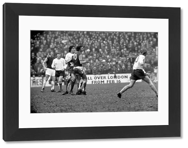 Football: West Ham vs. Burnley F. C. March 1975 75-01462-023