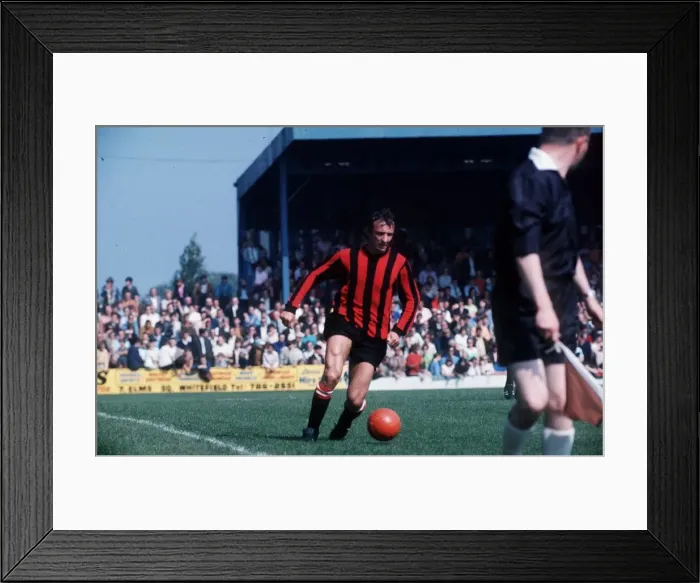 Framed Print : Manchester City footballer Mike Summerbee in action. Circa 1969 Framed Print : Manchester City footballer Mike Summerbee in action. Circa 1969