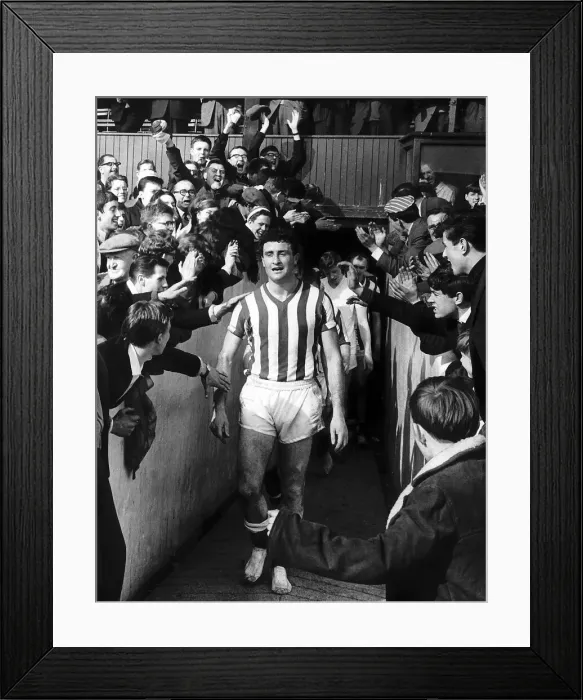 Framed Print : Charlie Hurley leads Sunderland on to the pitch Circa 1964 Framed Print : Charlie Hurley leads Sunderland on to the pitch Circa 1964