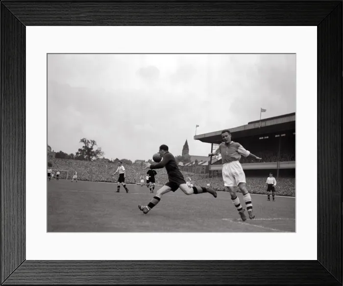 Framed Print : Highbury Stadium - Arsenal Football Ground - September 1951
