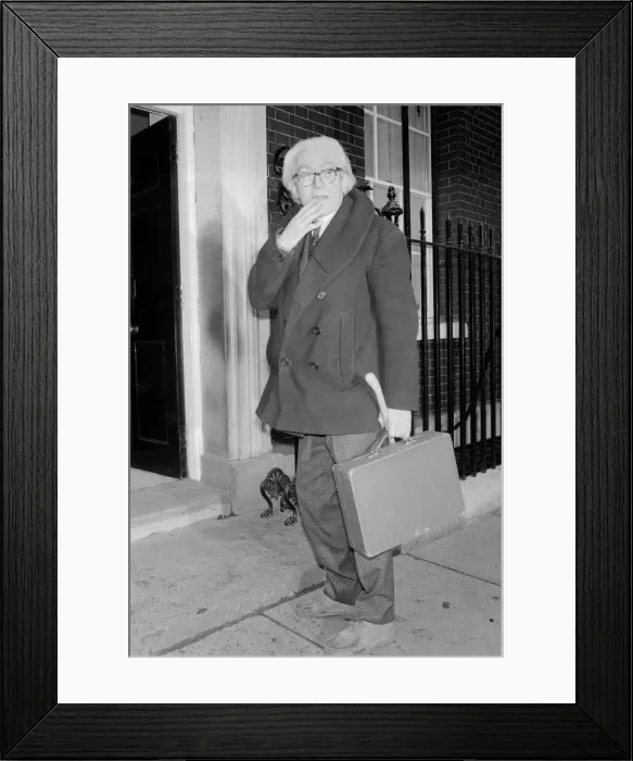 Framed Print : Michael Foot seen here arriving at 10 Downing Street March 1974 following the Labour Framed Print : Michael Foot seen here arriving at 10 Downing Street March 1974 following the Labour