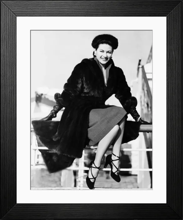 Framed Print : Yvonne De Carlo Canadian actress 1951