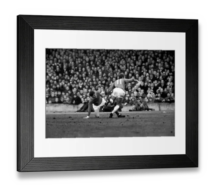 Framed Print : English FA Cup match at Portman Road Ipswich Town 0 v Manchester United 1