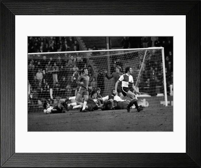 Framed Print : English League Division One match at Stamford Bridge Chelsea 0 v Queens Park Framed Print : English League Division One match at Stamford Bridge Chelsea 0 v Queens Park