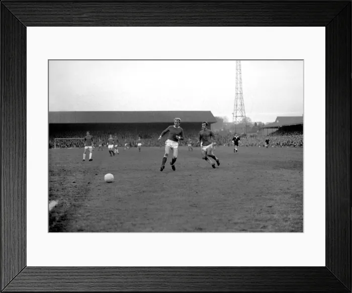 Framed Print : English FA Cup match at Portman Road Ipswich Town 0 v Manchester United 1 Framed Print : English FA Cup match at Portman Road Ipswich Town 0 v Manchester United 1