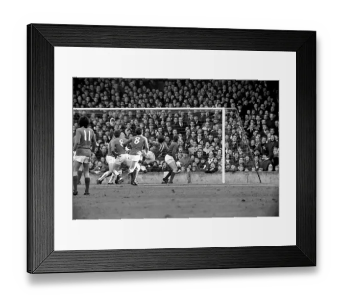 Framed Print : English FA Cup match at Portman Road Ipswich Town 0 v Manchester United 1 Framed Print : English FA Cup match at Portman Road Ipswich Town 0 v Manchester United 1