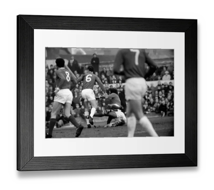 Framed Print : English FA Cup match at Portman Road Ipswich Town 0 v Manchester United 1 Framed Print : English FA Cup match at Portman Road Ipswich Town 0 v Manchester United 1