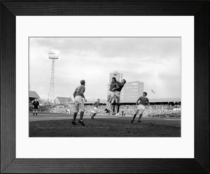 Framed Print : English FA Cup match at Portman Road Ipswich Town 0 v Manchester United 1 Framed Print : English FA Cup match at Portman Road Ipswich Town 0 v Manchester United 1