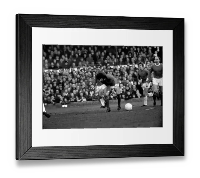 Framed Print : English FA Cup match at Portman Road Ipswich Town 0 v Manchester United 1 Framed Print : English FA Cup match at Portman Road Ipswich Town 0 v Manchester United 1