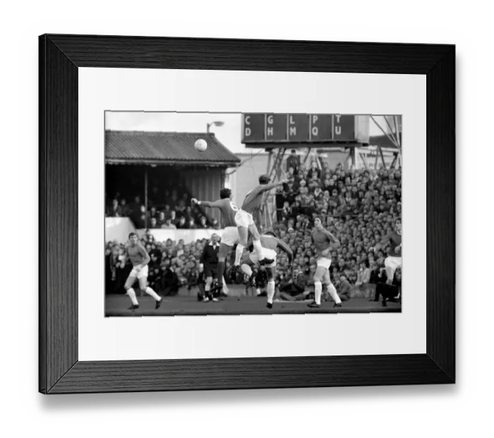 Framed Print : English FA Cup match at Portman Road Ipswich Town 0 v Manchester United 1 Framed Print : English FA Cup match at Portman Road Ipswich Town 0 v Manchester United 1