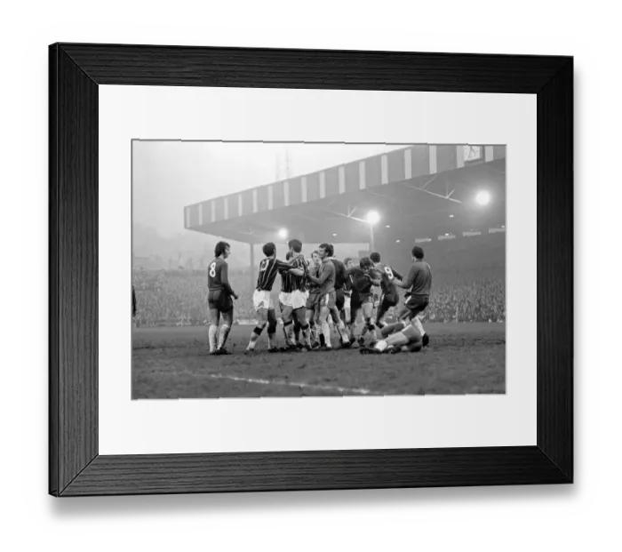 Framed Print : Sport: Football: English League Division One match. Crystal Palace v. Chelsea Framed Print : Sport: Football: English League Division One match. Crystal Palace v. Chelsea