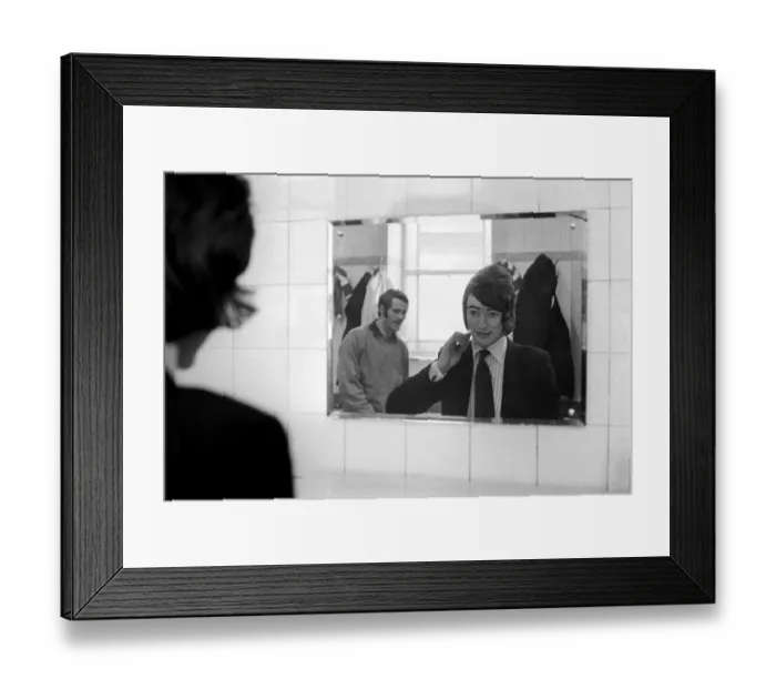 Framed Print : English FA Cup match at Highbury watched by Peter Marinello Arsenal 1 v Blackpool 1
