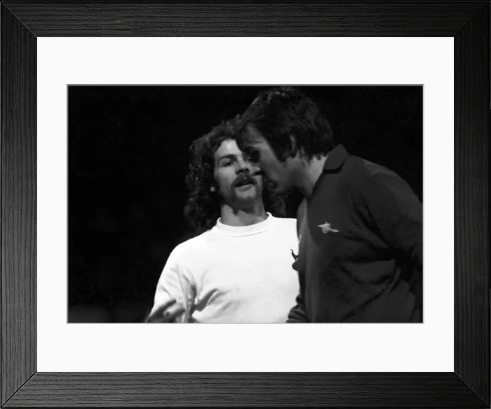 Framed Print : Division One Football, local derby match between Tottenham Hotspur Framed Print : Division One Football, local derby match between Tottenham Hotspur