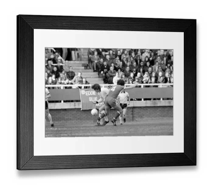 Framed Print : Division Two football Fulham v Chelsea 1976 / 77 season. Fulham won the match three one Framed Print : Division Two football Fulham v Chelsea 1976 / 77 season. Fulham won the match three one
